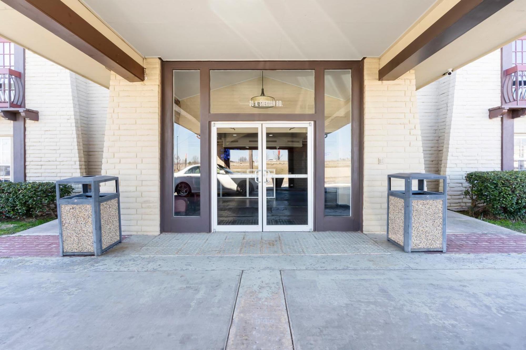 Oyo Hotel Tulsa N Sheridan Rd & Airport 외부 사진
