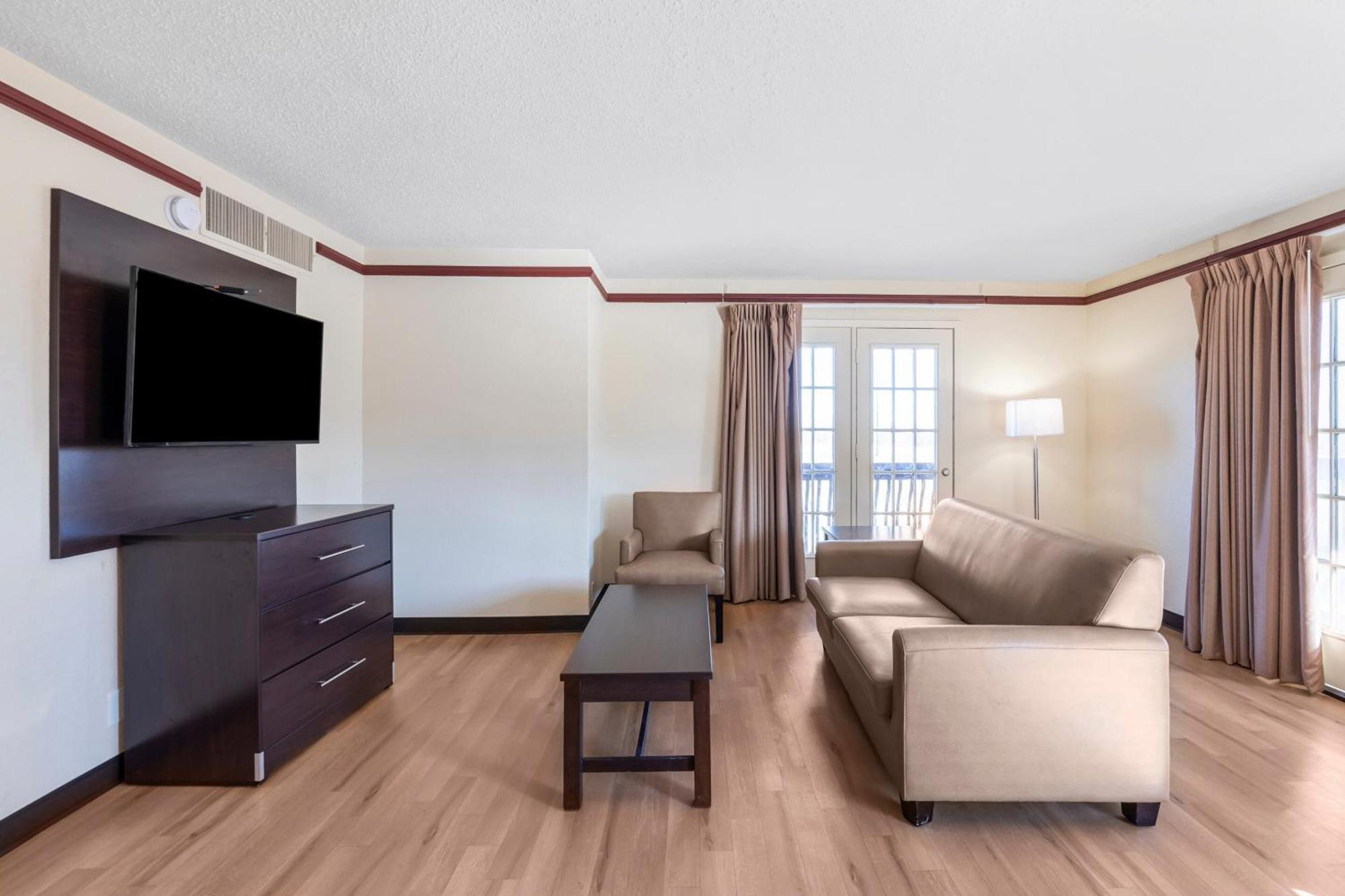 Oyo Hotel Tulsa N Sheridan Rd & Airport 외부 사진