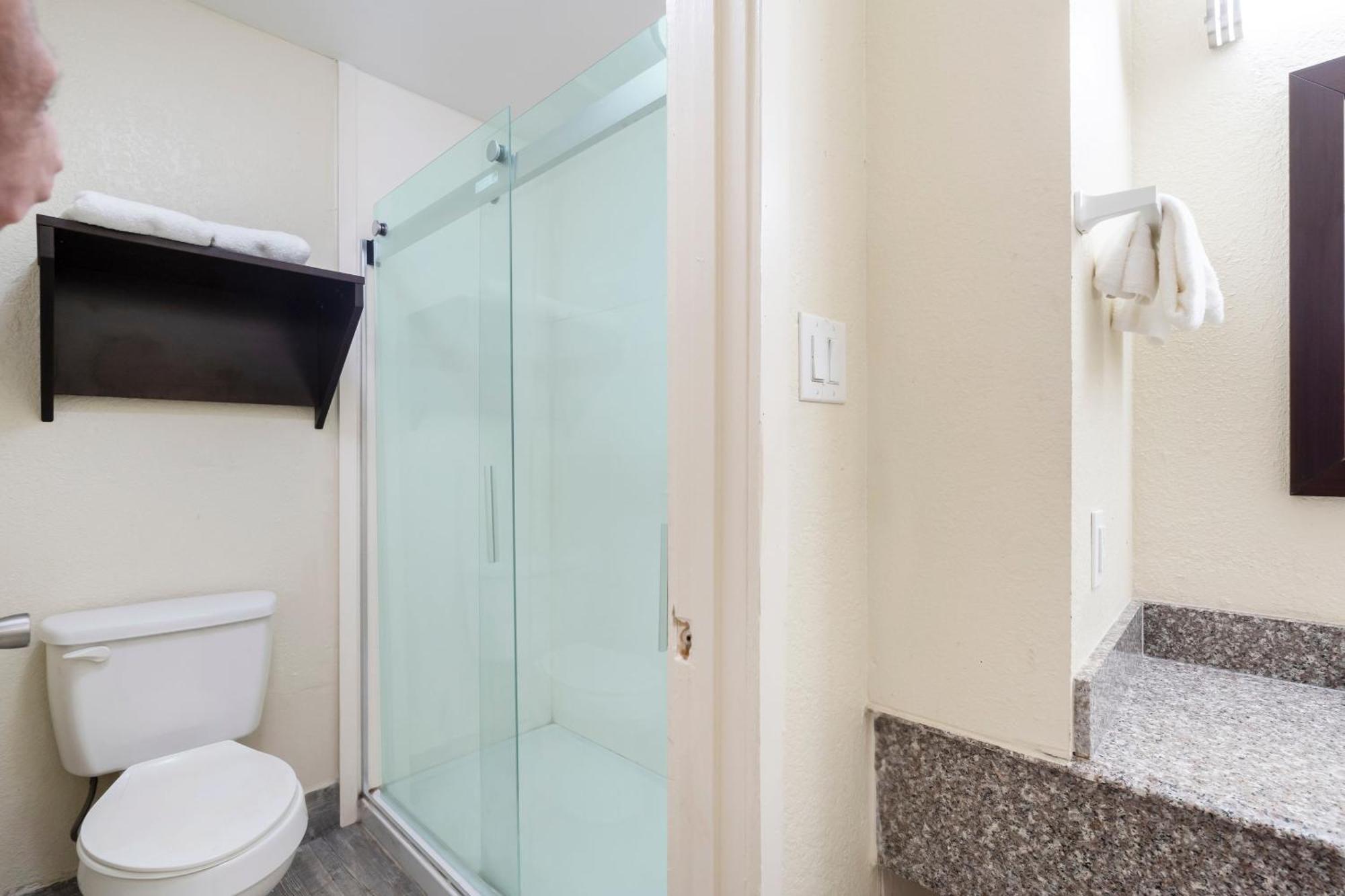 Oyo Hotel Tulsa N Sheridan Rd & Airport 외부 사진